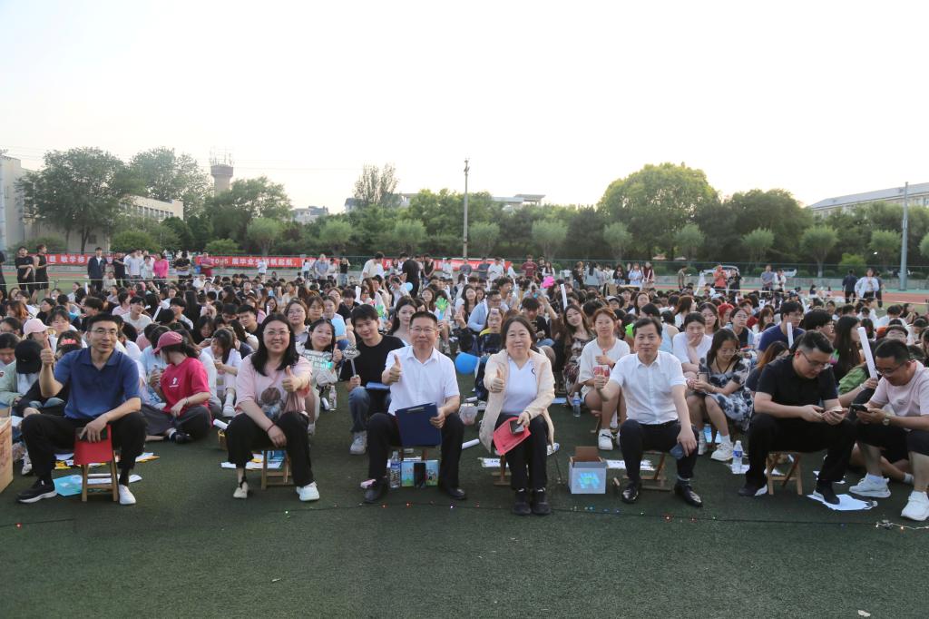 304永利集团官网入口2025年毕业生送温暖